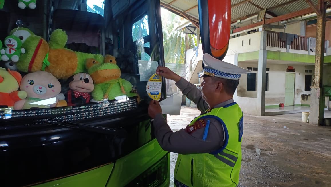 Operasi Keselamatan Kapuas 2026: Kedepankan Sisi Humanis, Polisi Sasar Kelaikan Bus dan Edukasi Pengendara.