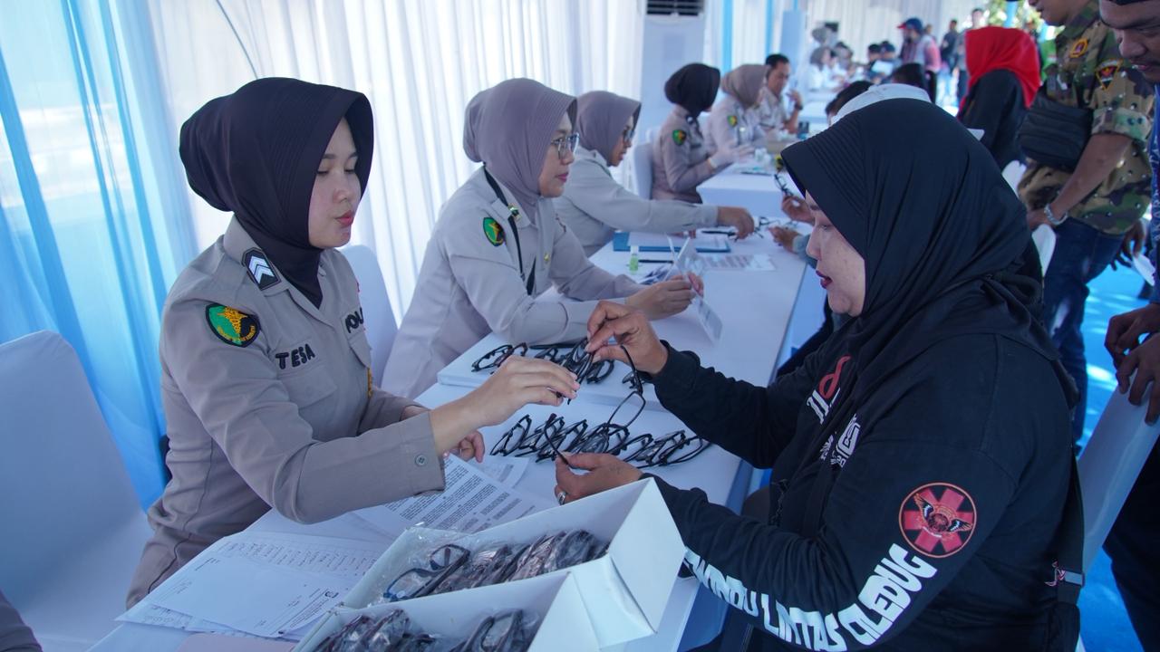 Polri Gelar Bakti Kesehatan dan Pangan Murah Serentak, Sentuh Ojol hingga Buruh Menjelang Idulfitri