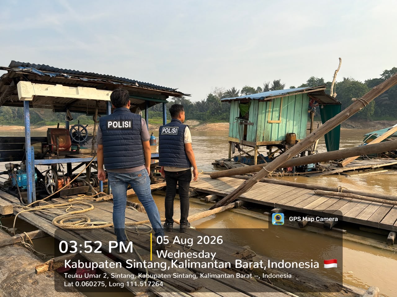 Satreskrim dan Satpolairud Polres Sintang Patroli Sungai Kapuas, Imbau Masyarakat Hentikan Aktivitas PETI