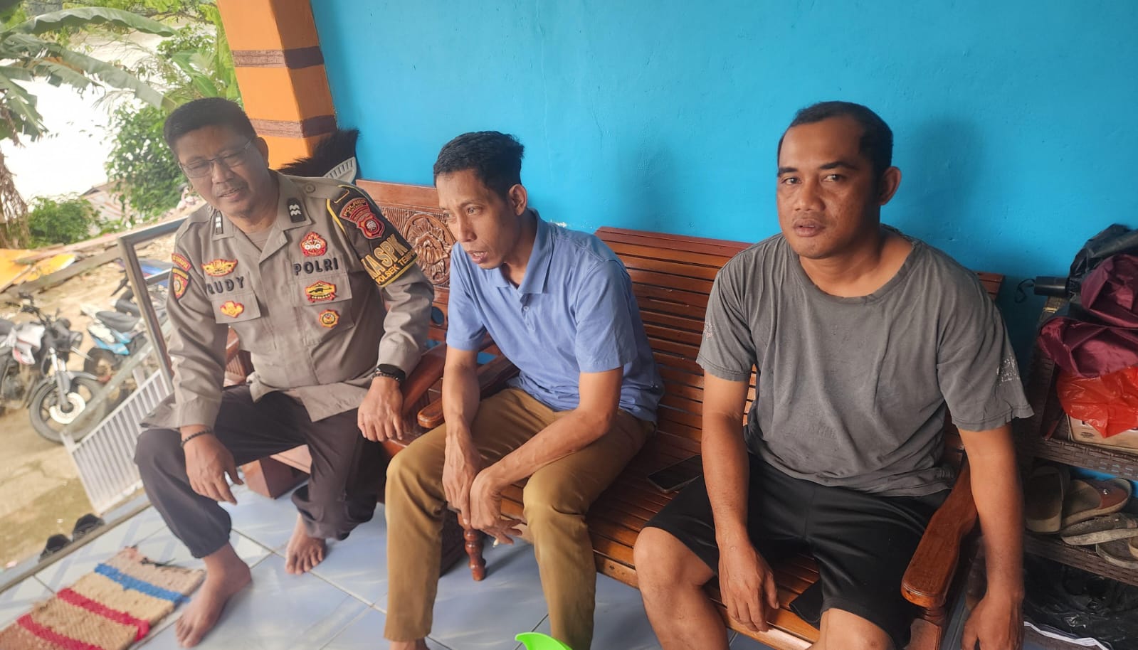 Polsek Tempunak Patroli dan Sambang Warga, Perkuat Kemitraan